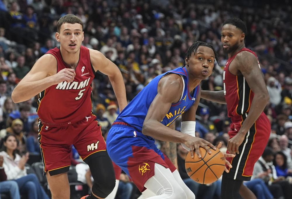 他自幼便对 他自幼便对